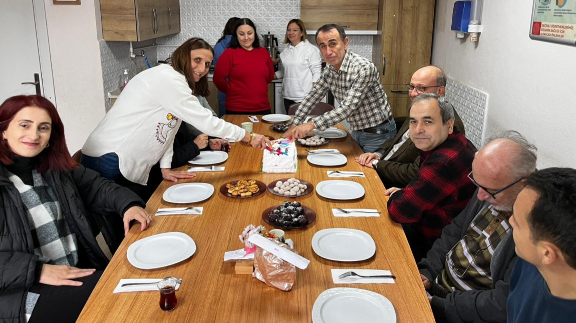 Bayadı Ortaokulu'nda 24 Kasım Öğretmenler Günü